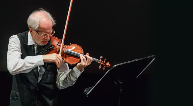 Les luthiers français bientôt privés de bois pour leurs archets